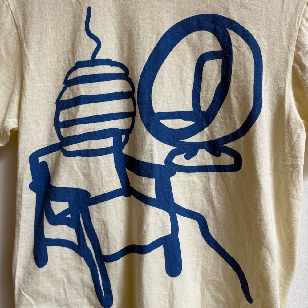 At The Moment | Living Room Sketch Tee - Picture 3 of 5